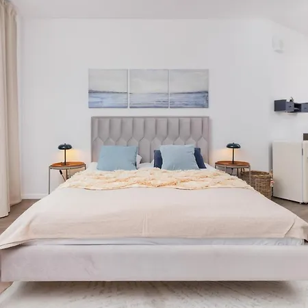 Апартаменты Slaska With Parking & Gym Business District By Renters