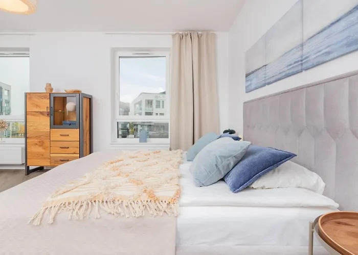 Slaska With Parking & Gym Business District By Renters Apartment