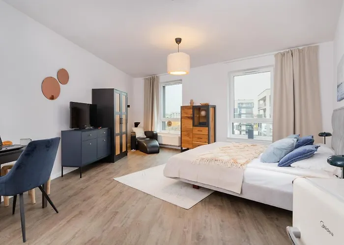 Slaska With Parking & Gym Business District By Renters Daire *